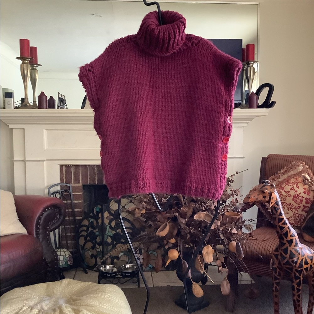 Authentic Moschino burgundy high neck cashmere sleeveless gillet sweater sz Lg